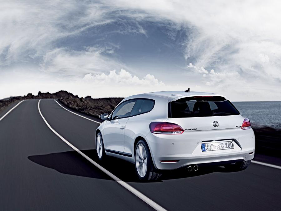  Volkswagen Scirocco 2008 года  (фото 21 из 143)
